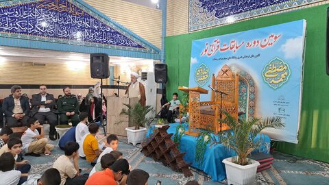 تصاویر/افتتاحیه سومین دوره مسابقات قرآنی نور در ساوه