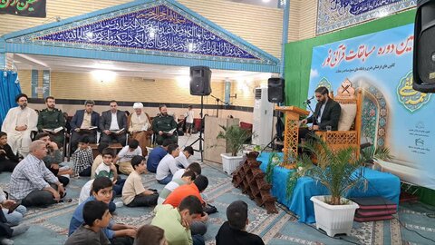 تصاویر/افتتاحیه سومین دوره مسابقات قرآنی نور در ساوه