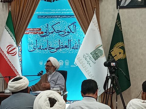 رهبر انقلاب اسلامی با تکیه بر مبانی توحید و ولایت بحرانهای بزرگ را مدیریت می کنند