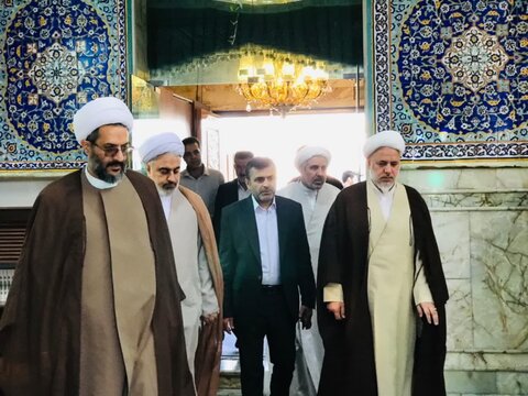 تصاویر/آیین عطرافشانی و گلباران مزار مطهر شهداء به‌مناسبت هفته وقف در ساو