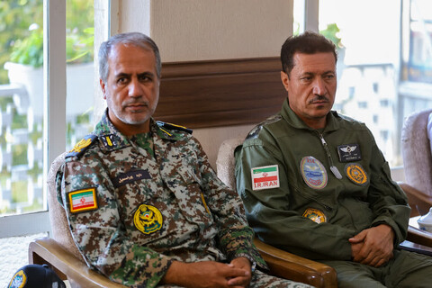 تصاویر/ دیدار فرماندهان ارتش جمهوری اسلامی ایران مستقر در آذربایجان شرقی با  نماینده ولی‌فقیه در استان آذربایجان شرقی