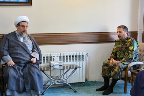 تصاویر/ دیدار فرماندهان ارتش جمهوری اسلامی ایران مستقر در آذربایجان شرقی با  نماینده ولی‌فقیه در استان آذربایجان شرقی