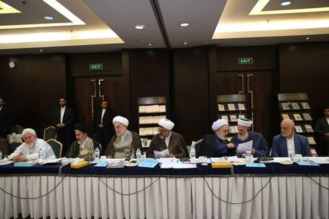 تصاویر/جلسه شورای عالی مجمع جهانی تقریب مذاهب اسلامی در کردستان