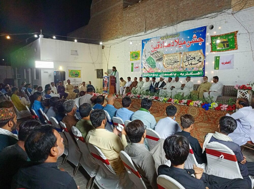 روحانی پاکستانی: اتحاد شیعه و سنی رمز پایداری و حمایت از مظلومان جهان است