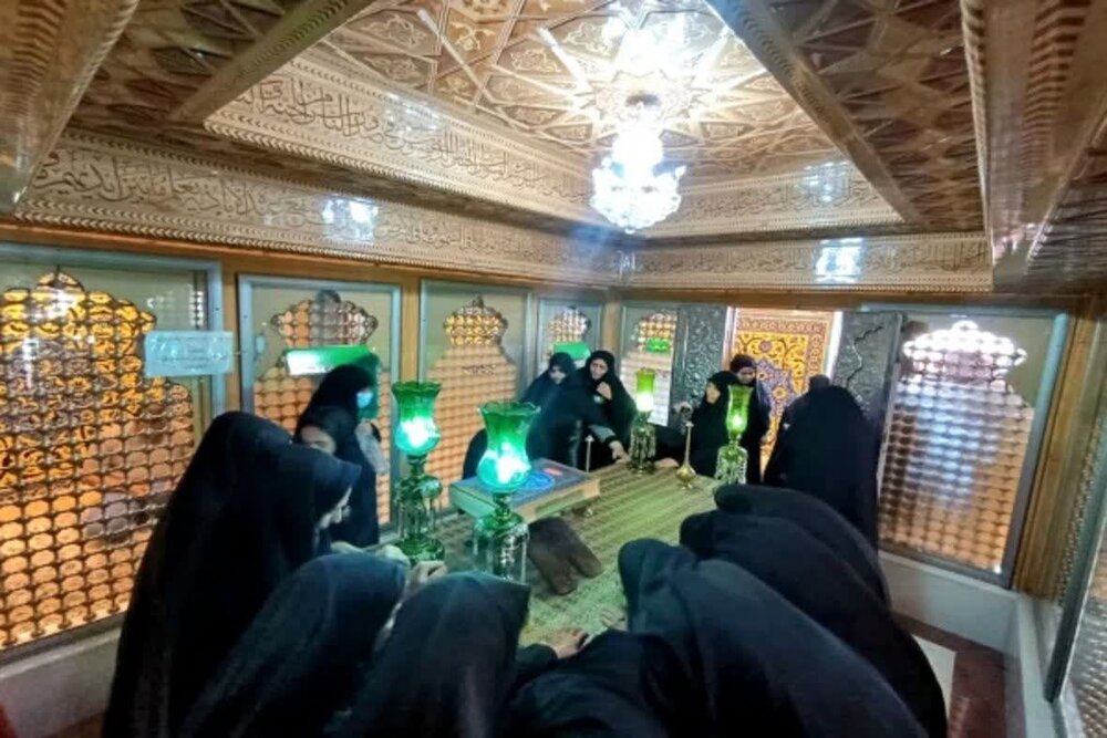 آیین غبارروبی ضریح مطهر حضرت علی ابن امام محمد باقر(ع) در مشهد اردهال برگزار شد