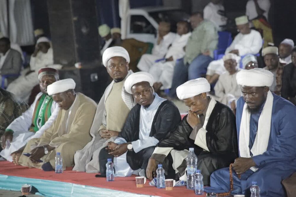 Picha/ Maulidi ya Kitaifa yafanywa na Jumuiya ya Shia ithnaasharia Tanzania (TIC)