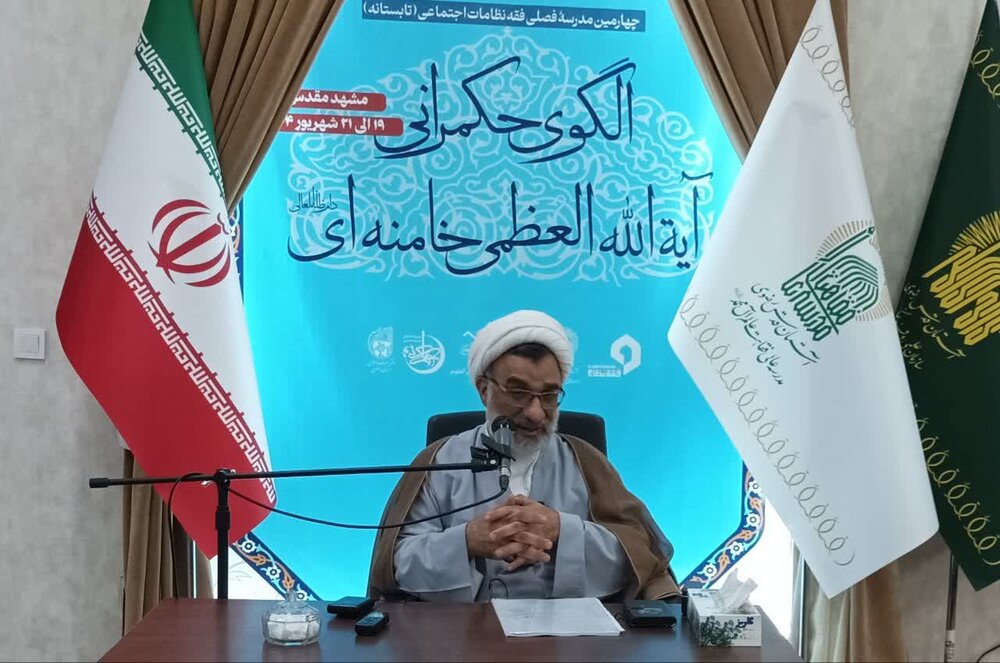 رهبر انقلاب اسلامی با تکیه بر مبانی توحید و  ولایت بحران‌های بزرگ را مدیریت می کنند