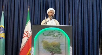 پیشرفت کشور نباید دچار حاشیه شود +عکس