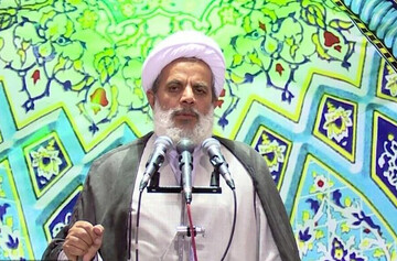 پیوند امت و رهبری، رمز ماندگاری و عزت ایران است