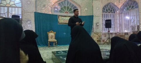 تصاویر/ مراسم شبی با شهدا با حضور طلاب و دانشجویان شهر کشکوئیه