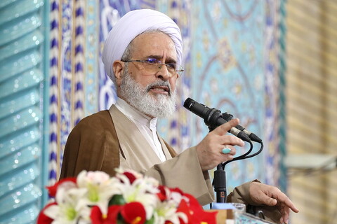 تصاویر/ اقامه نماز جمعه قم