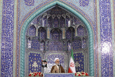 تصاویر/ اقامه نماز جمعه قم