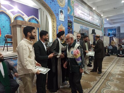 تصاویر/ نمازعبادی سیاسی جمعه کاشان