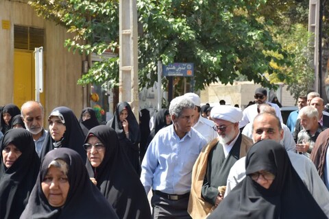 تصاویر/ حرکت خود جوش مردم ولایتمدار شاهرود در حمایت از مردم غزه با حضور امام جمعه شاهرود