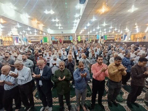 نمازجمعه امروز شهر بوشهر به روایت تصاویر