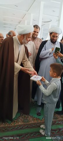 تصاویر/اقامه نماز عبادی سیاسی جمعه در ساوه