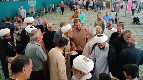 تصاویر/اقامه نماز عبادی سیاسی جمعه در ساوه