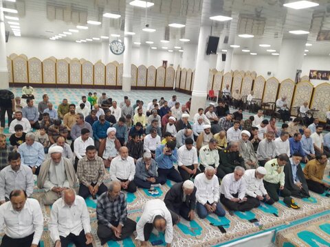 نمازجمعه امروز شهر جم به روایت تصویر