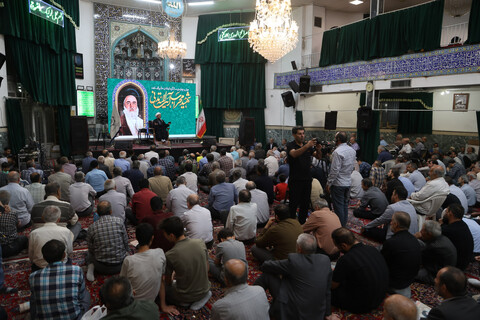 تصاویر / مراسم چهل‌وچهارمین سالگرد شهادت شهید محراب آیت‌الله مدنی در مسجد مهدیه
