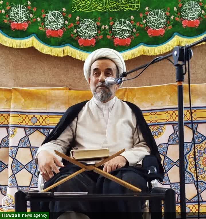 انس با قرآن و شناخت امام زمان (عج)، راه نجات از جهالت و حیرت است+ عکس