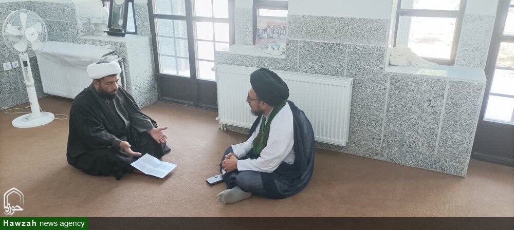 معاون تهذیب حوزه علمیه اصفهان از مدرسه علمیه حضرت علیاصغر (ع) خمینیشهر بازدید کرد + عکس