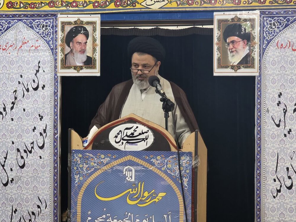 دشمن با جنگ روانی به دنبال القای بحران در کشور است