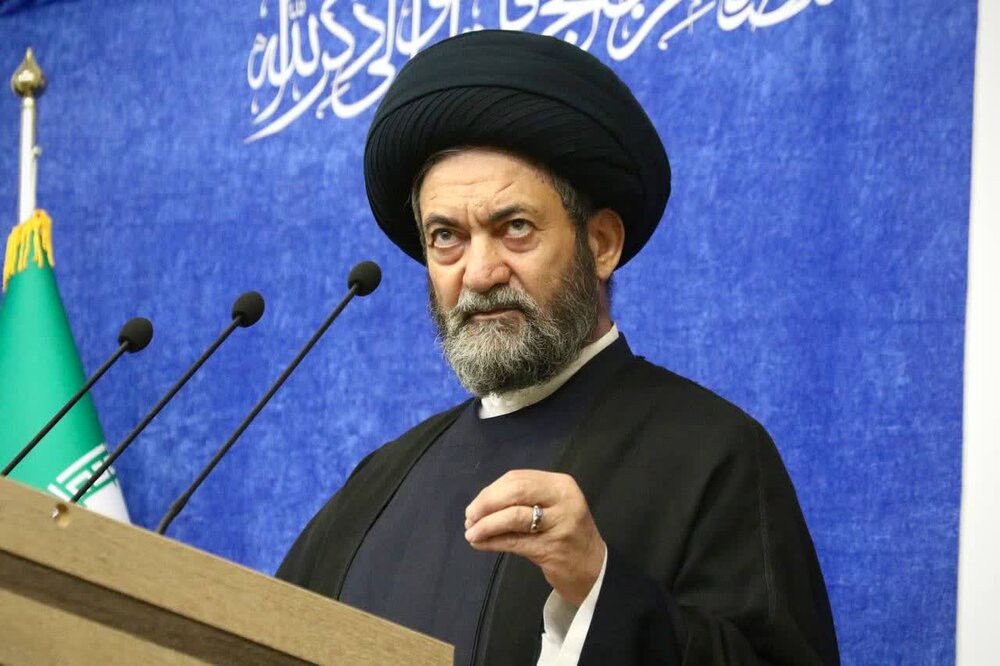 اظهار ضعف و درماندگی برابر با آماده‌سازی حمله دشمن است