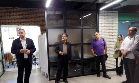 تصاویر/ بازدید خبرنگاران از شرکت های دانش بنیان سازمان اوقاف و امور خیریه کشور به مناسبت هفته وقف