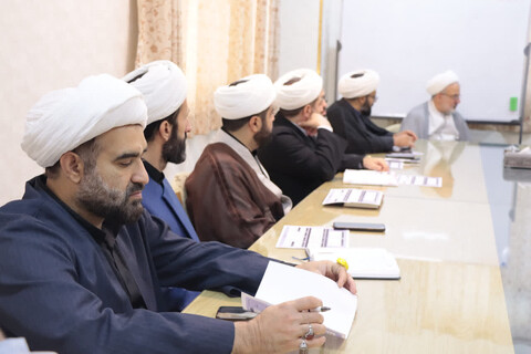 تصاویر/  دیدار مسئول حوزه مدیریت حوزه های علمیه با نمایندگان پاسخ کده های دینی استانی