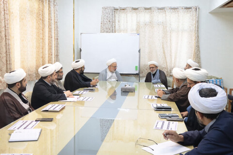 تصاویر/  دیدار مسئول حوزه مدیریت حوزه های علمیه با نمایندگان پاسخ کده های دینی استانی