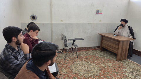 تصاویر/ حضور طلاب مدرسه علمیه آیت‌الله مصطفوی (ره) در کلاس‌های سال تحصیلی جدید