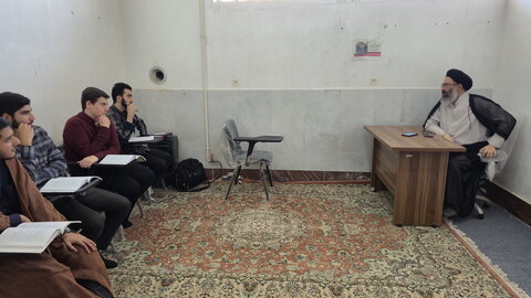 تصاویر/ حضور طلاب مدرسه علمیه آیت‌الله مصطفوی (ره) در کلاس‌های سال تحصیلی جدید