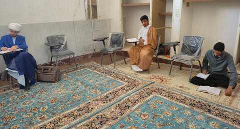 تصاویر/ حضور طلاب مدرسه علمیه آیت‌الله مصطفوی (ره) در کلاس‌های سال تحصیلی جدید