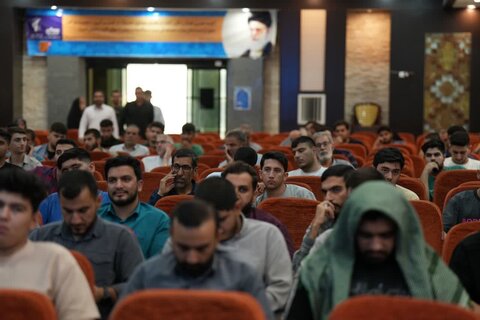تصاویر آغاز دوره توانمندسازی ارکان شبکه تربیتی صالحین استان لرستان در مشهد مقدس