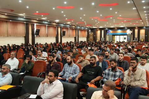 تصاویر آغاز دوره توانمندسازی ارکان شبکه تربیتی صالحین استان لرستان در مشهد مقدس