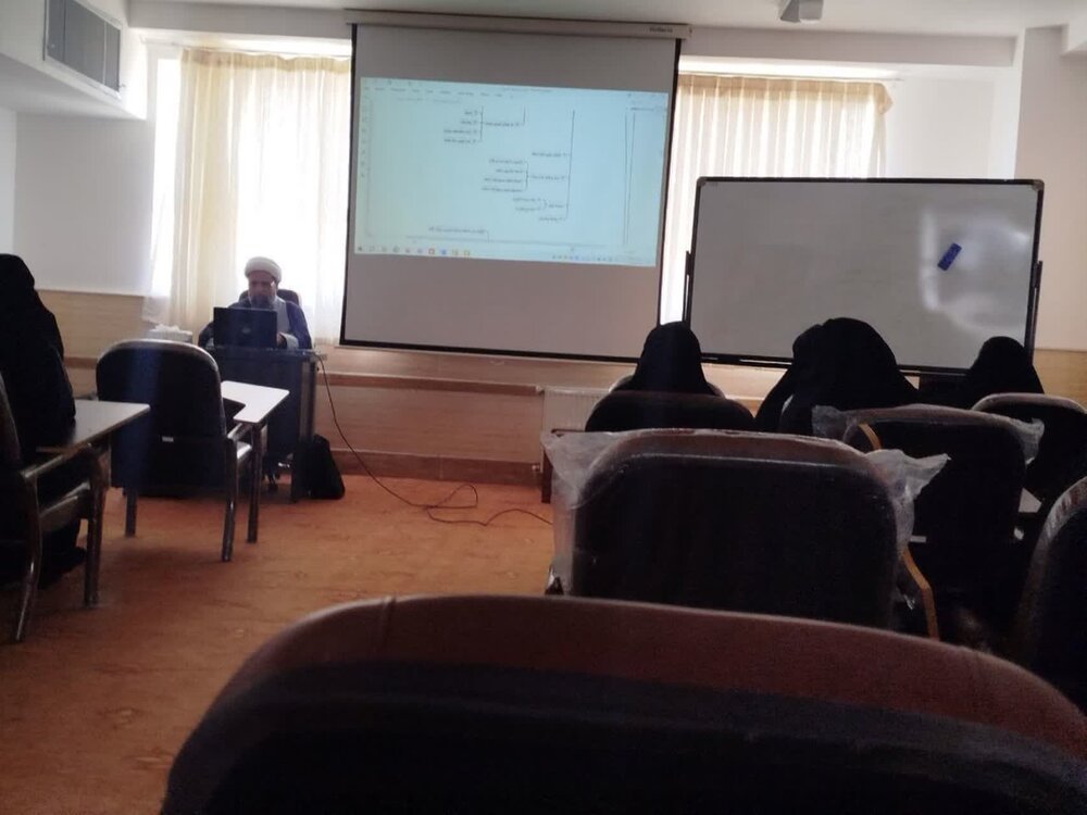 کارگاه تخصصی «معین امام جماعت مساجد» ویژه بانوان مبلغ در میبد برگزار شد