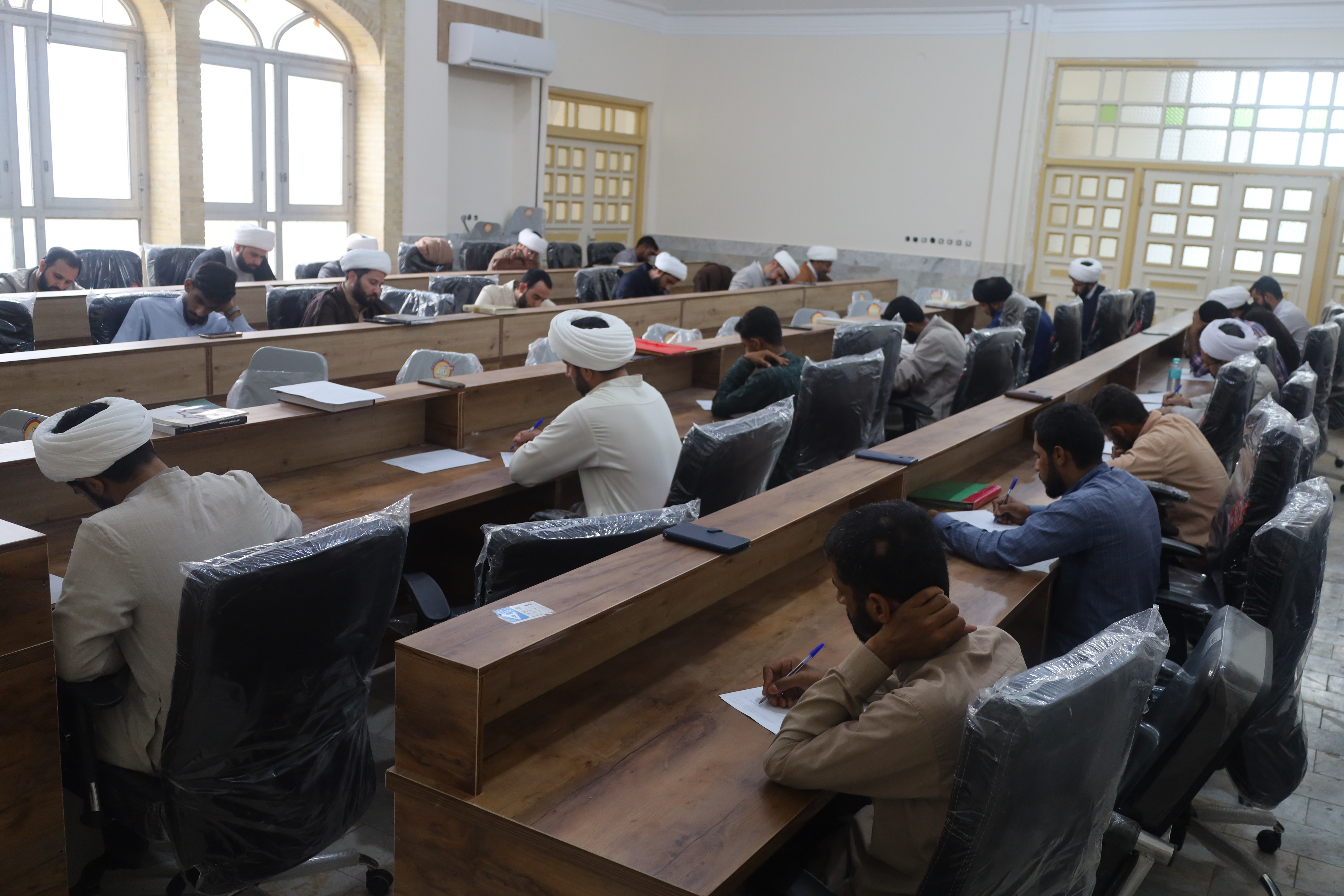 برگزاری آزمون کتبی تدریس مقدمات و سطح یک حوزه علمیه هرمزگان