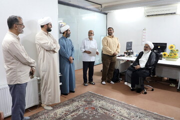 فیلم | بازدید نماینده ولی فقیه در هندوستان از خبرگزاری حوزه