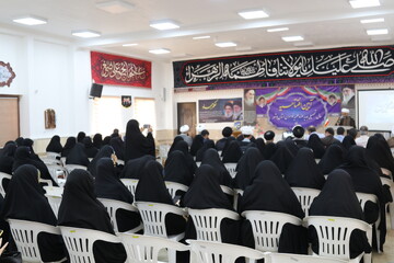 برگزاری نشست فرهنگی بامحوریت رویداد افق مقاومت در مدرسه علمیه الزهراء(س) هندیجان