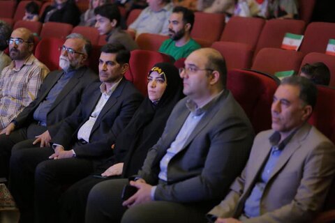 تصاویر آیین اختتامیه جشنواره ملی کارتون و کاریکاتور ای ایران