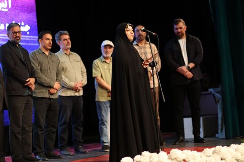 تصاویر آیین اختتامیه جشنواره ملی کارتون و کاریکاتور ای ایران