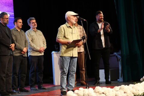 تصاویر آیین اختتامیه جشنواره ملی کارتون و کاریکاتور ای ایران