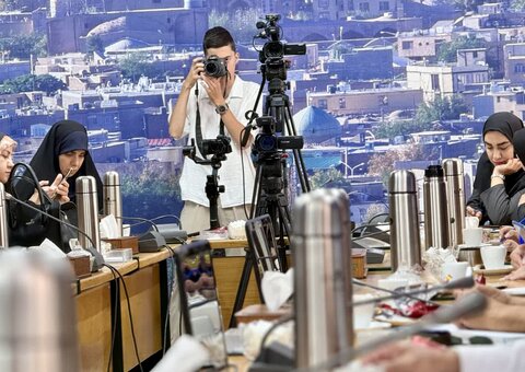 تصاویر / نشست اصحاب رسانه استان قزوین با مدیر کل اوقاف وامور خیریه استان قزوین