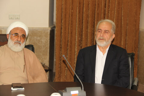 تصاویر /دیدار مدیر حوزه علمیه  قزوین با واقفین مدارس علمیه استان قزوین