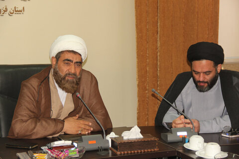 تصاویر /دیدار مدیر حوزه علمیه  قزوین با واقفین مدارس علمیه استان قزوین