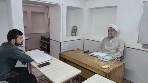 تصاویر/ حضور طلاب مدرسه علمیه امام خمینی(ره) در کلاس‌های سال تحصیلی جدید