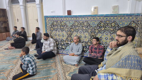 تصاویر/ حضور طلاب مدرسه علمیه امام خمینی(ره) در کلاس‌های سال تحصیلی جدید