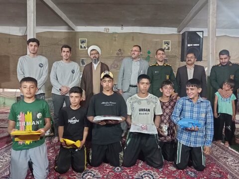 تصاویر یادواره شهدای روستای کانسرخ الیگودرز