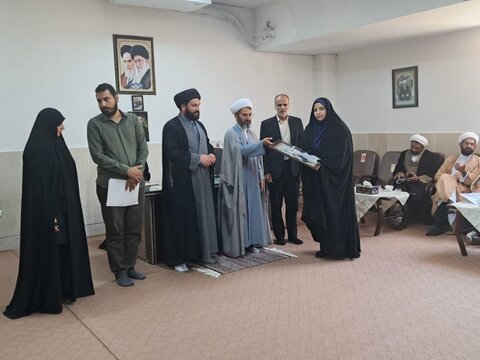 جلسه شورای هماهنگی حوزه علمیه و آموزش و پرورش