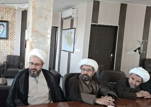 تصاویر/ حضور حجت الاسلام عابدین رستمی؛ امام جمعه قروه در جلسه هم اندیشی هیئت امنا مساجد سریش آباد